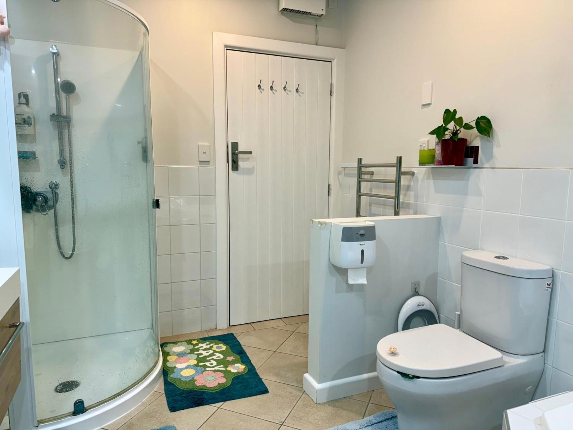 כרייסטצ'רץ' Cozy And Sunny Room Near City To Seapath מראה חיצוני תמונה