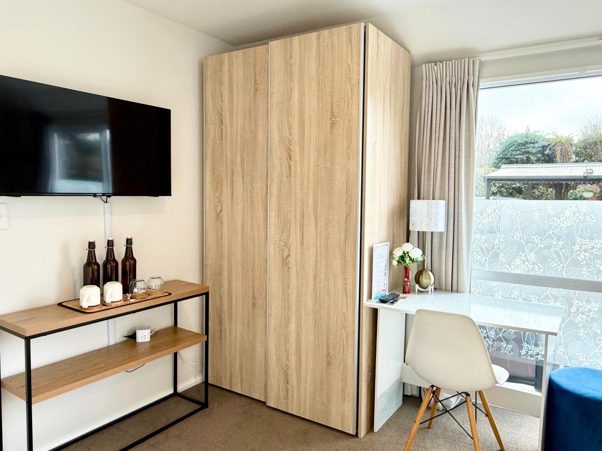 כרייסטצ'רץ' Cozy And Sunny Room Near City To Seapath מראה חיצוני תמונה